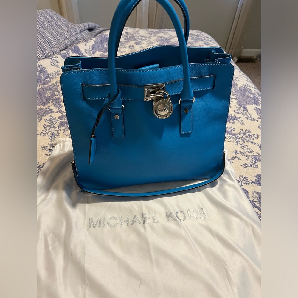 Michael Kors large Hamilton turquoise blue. Like new condition.